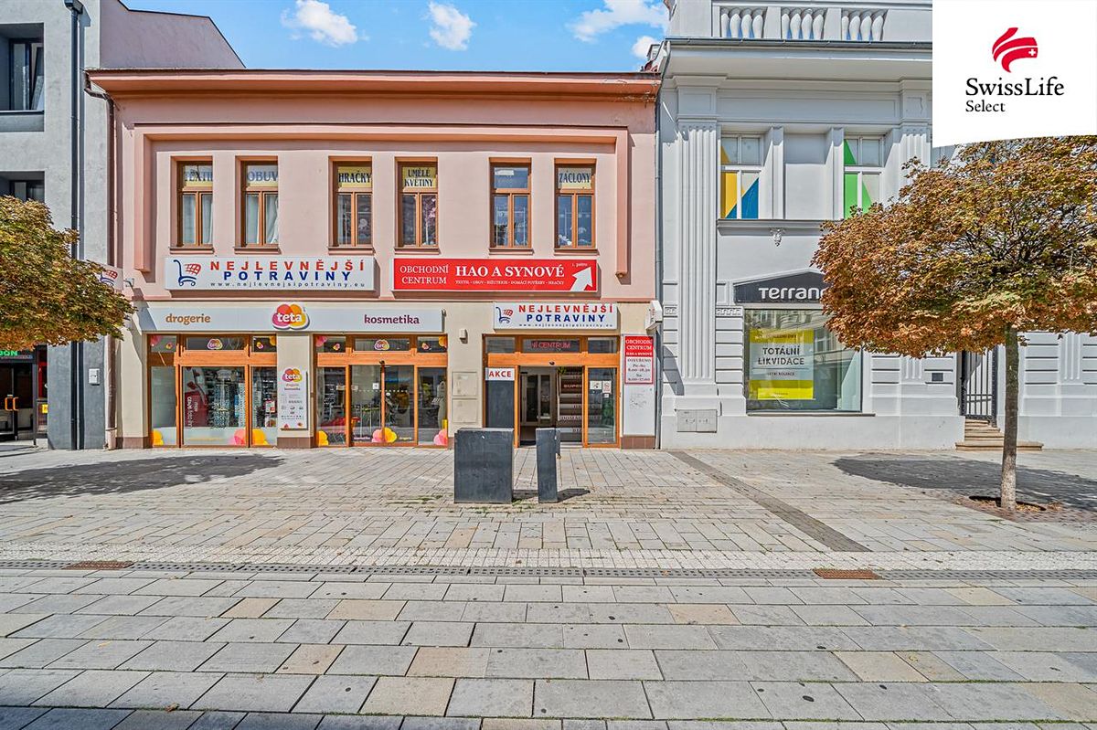 Pronájem obchodního prostoru 523 m²