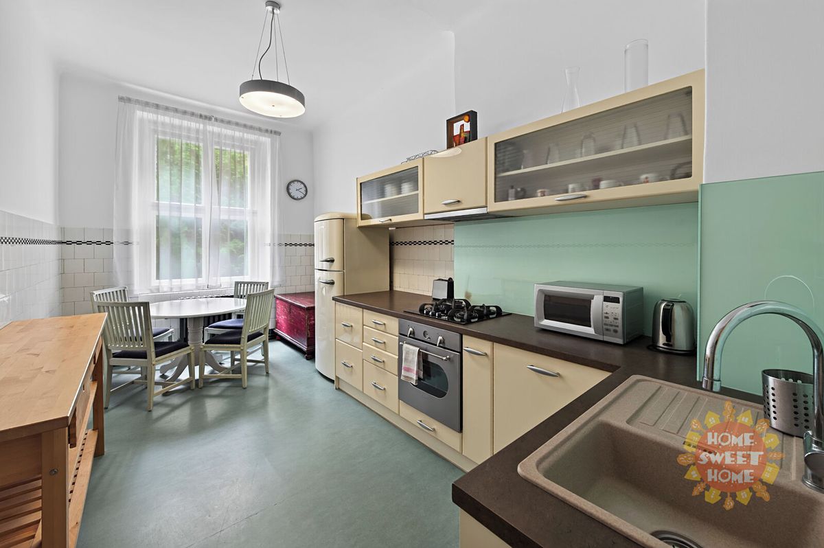 Pronájem bytu 3+1 90 m² – fotografie 2
