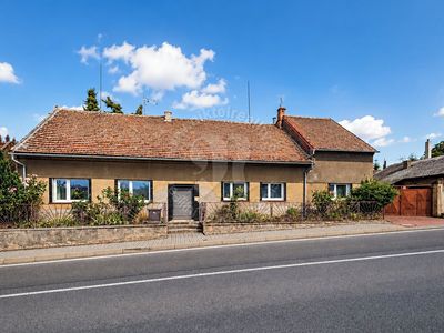 Prodej rodinného domu 327 m², pozemek 1171 m²