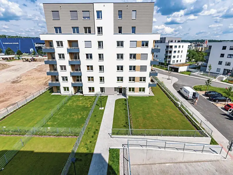 Pronájem bytu 1+kk 32 m², Praha – náhled fotky 1