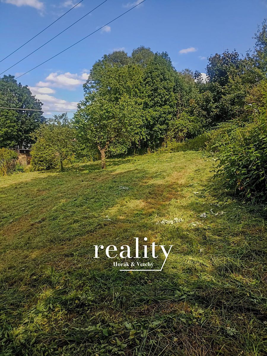 Prodej stavebního pozemku 1762 m² – fotografie 3