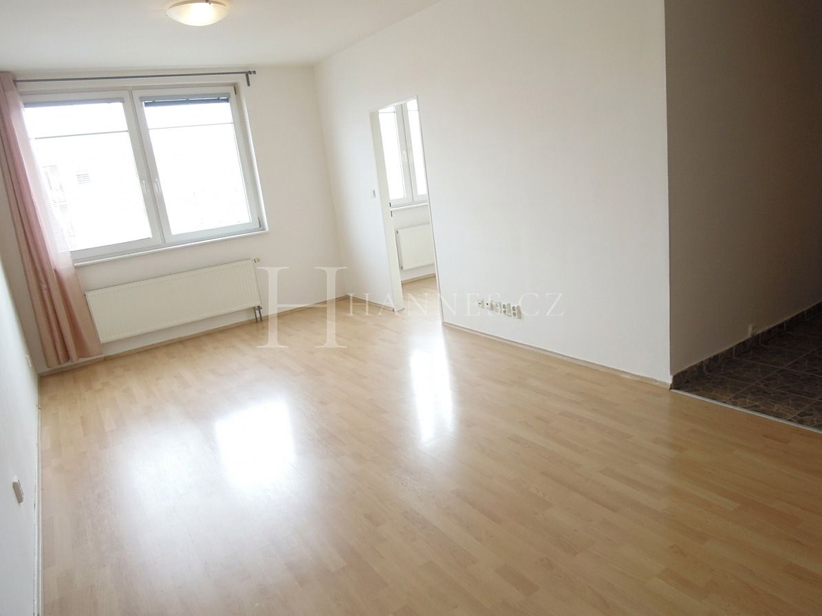 Pronájem bytu 2+kk 50 m² – fotografie 2