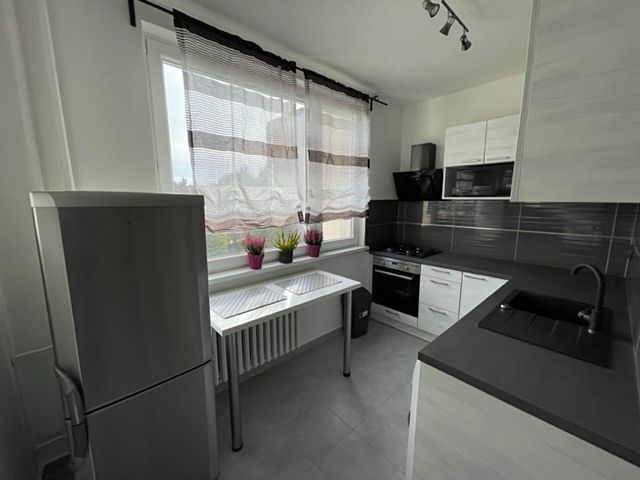 Pronájem bytu 1+1 33 m² – fotografie 2