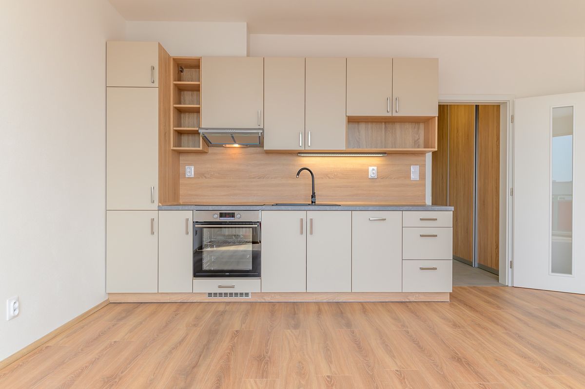 Pronájem bytu 1+kk 37 m² – fotografie 4