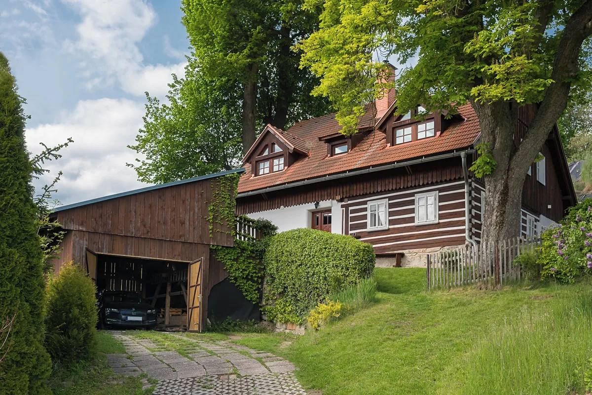 Prodej rodinného domu 226 m², pozemek 3000 m²