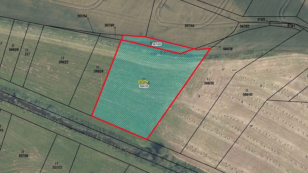 Prodej pozemku 2621 m², Straky – fotka 1 z 3