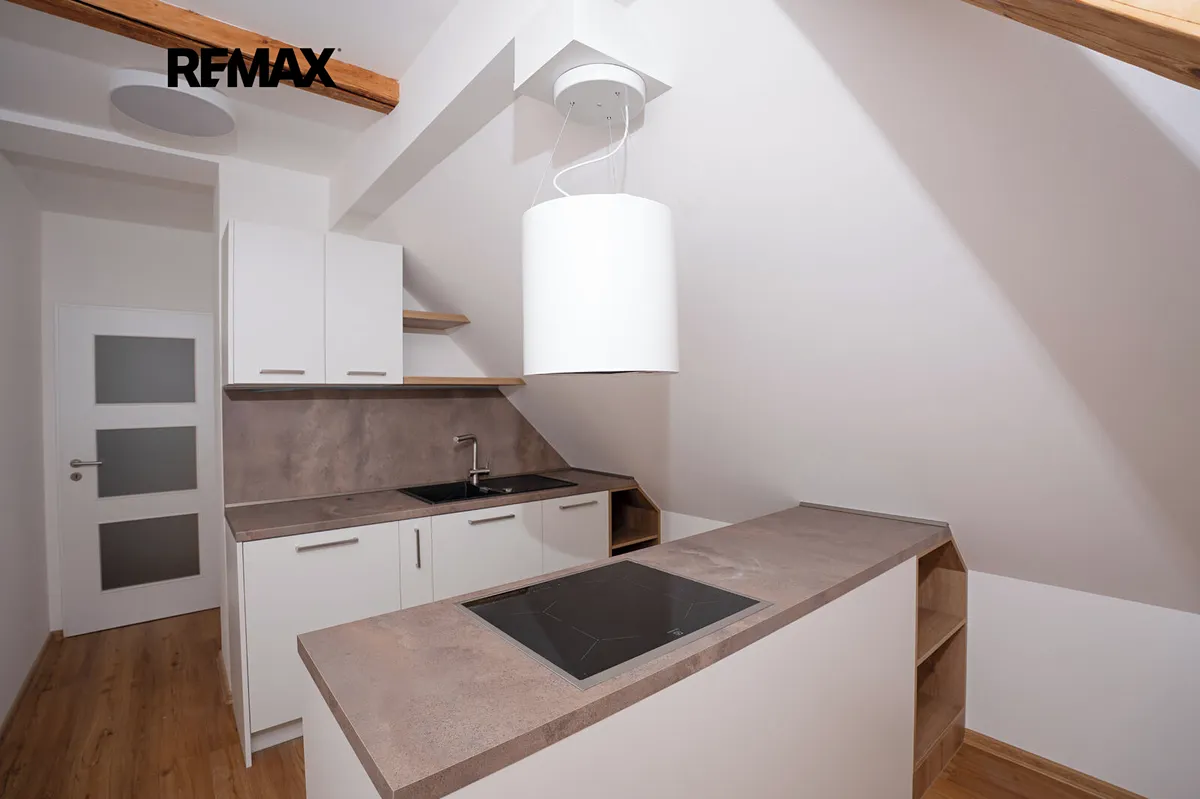 Pronájem bytu 2+kk 46 m²