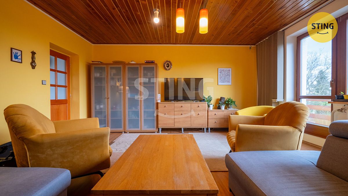 Prodej rodinného domu 187 m², pozemek 1135 m² – fotografie 5