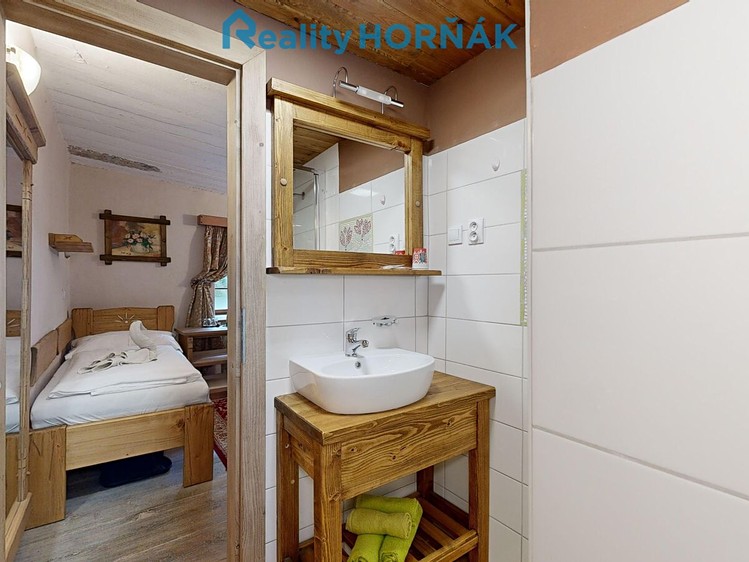 Prodej komerčního prostoru, 340 m² (20 z 58)