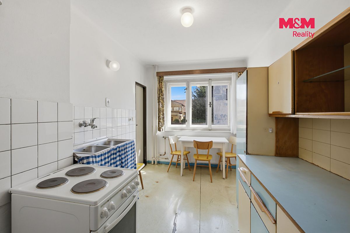 Prodej rodinného domu 148 m², pozemek 661 m² – fotografie 3