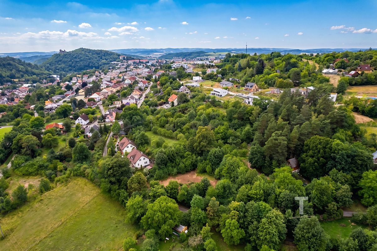 Prodej stavebního pozemku 967 m² – fotografie 5