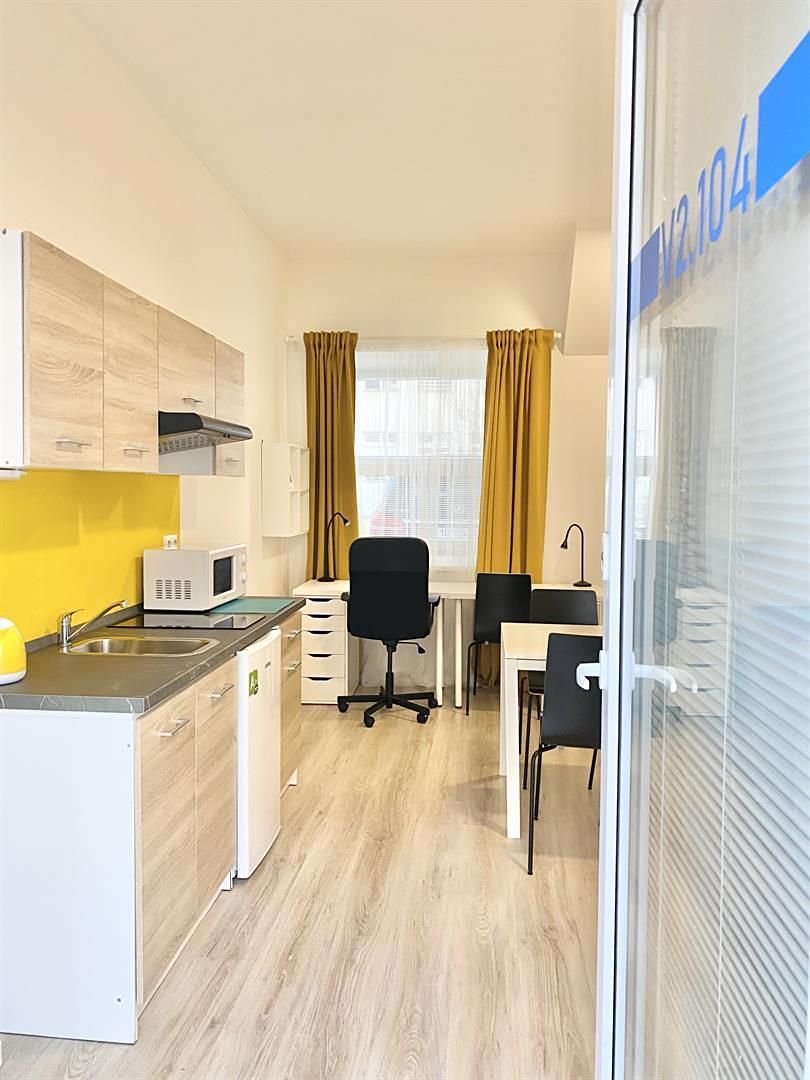 Pronájem bytu 1+kk 25 m² – fotografie 2
