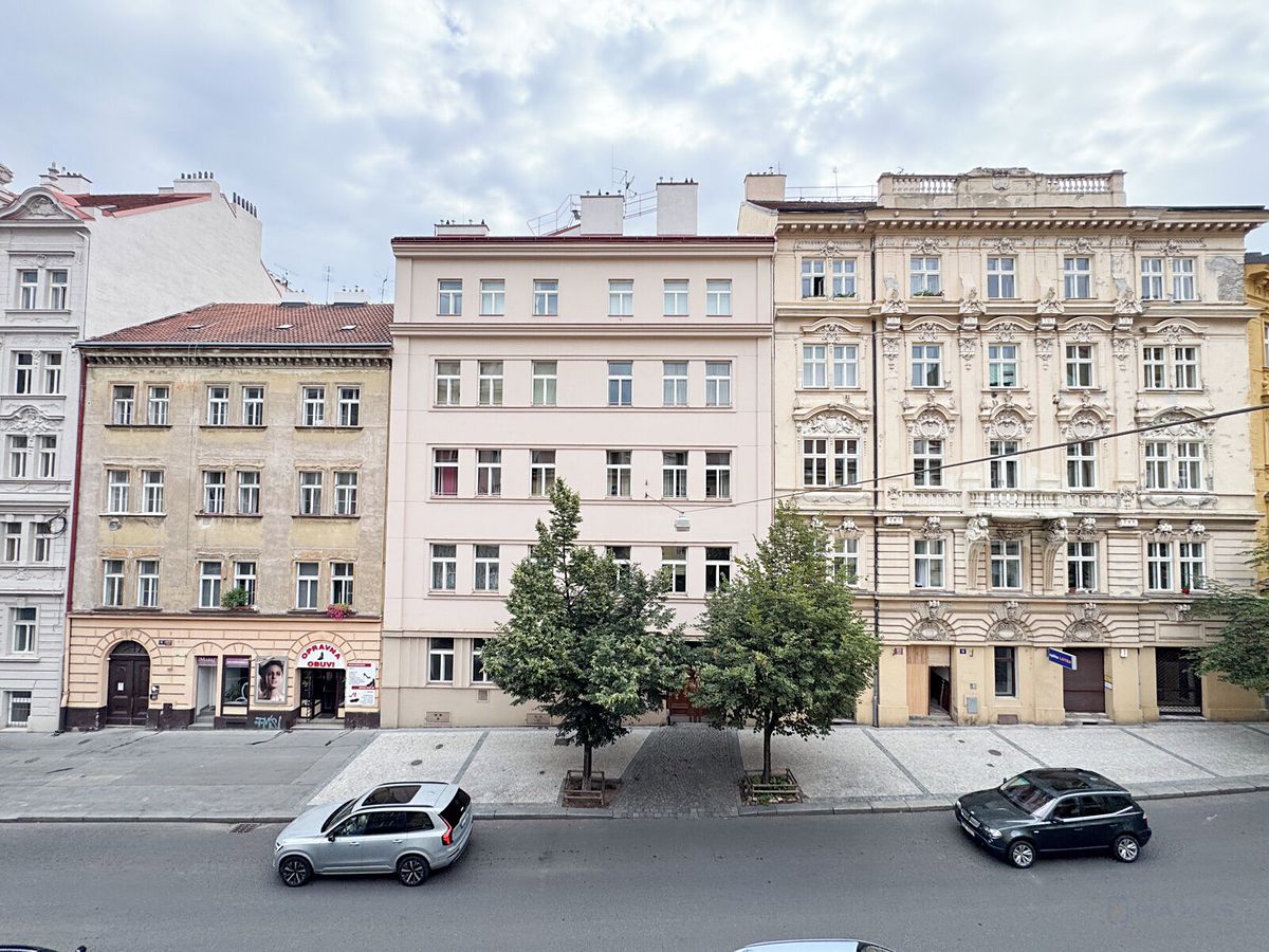 Pronájem bytu 1+kk 36 m² – fotografie 4