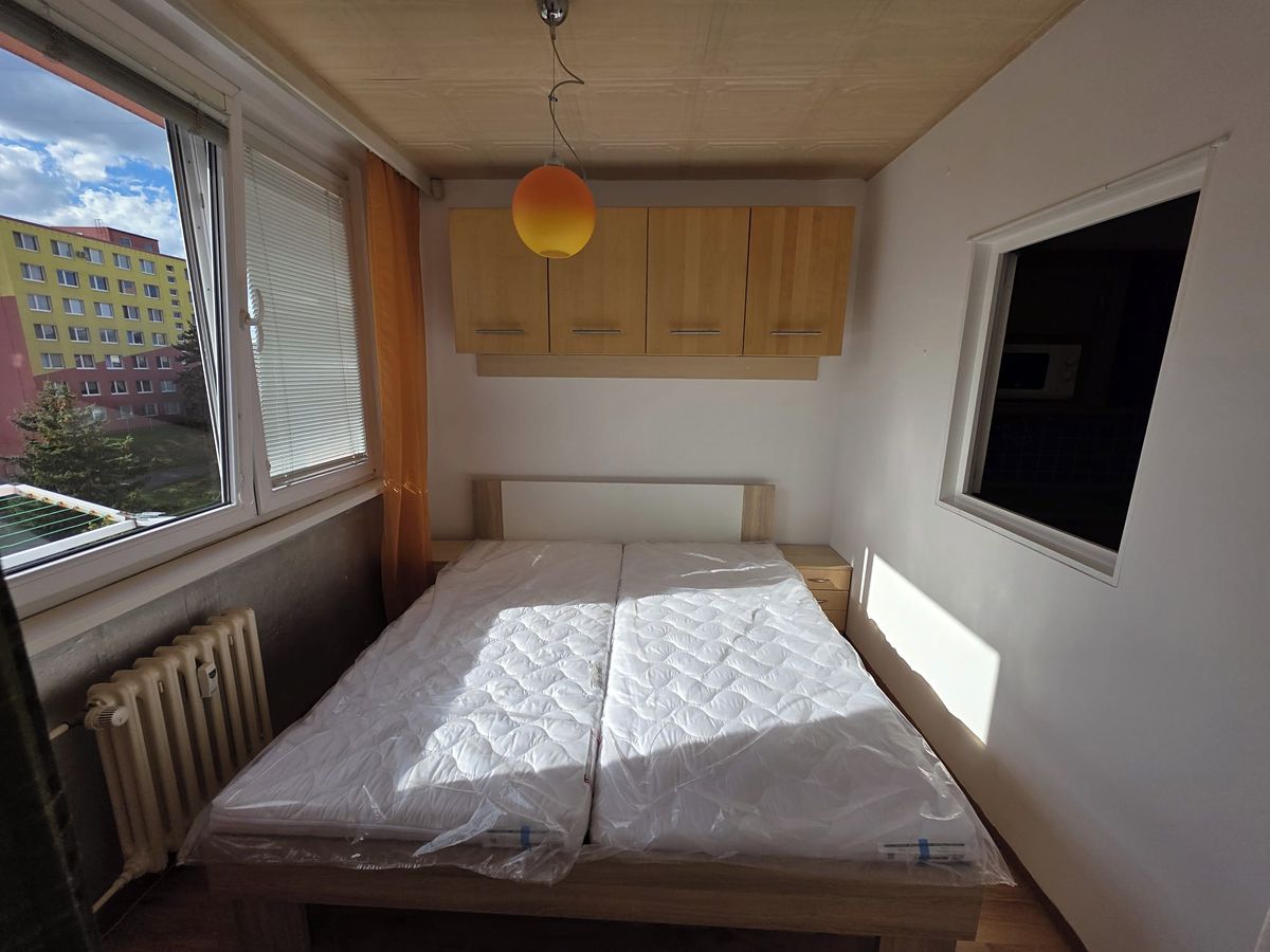 Pronájem bytu 2+1 40 m² – fotografie 4