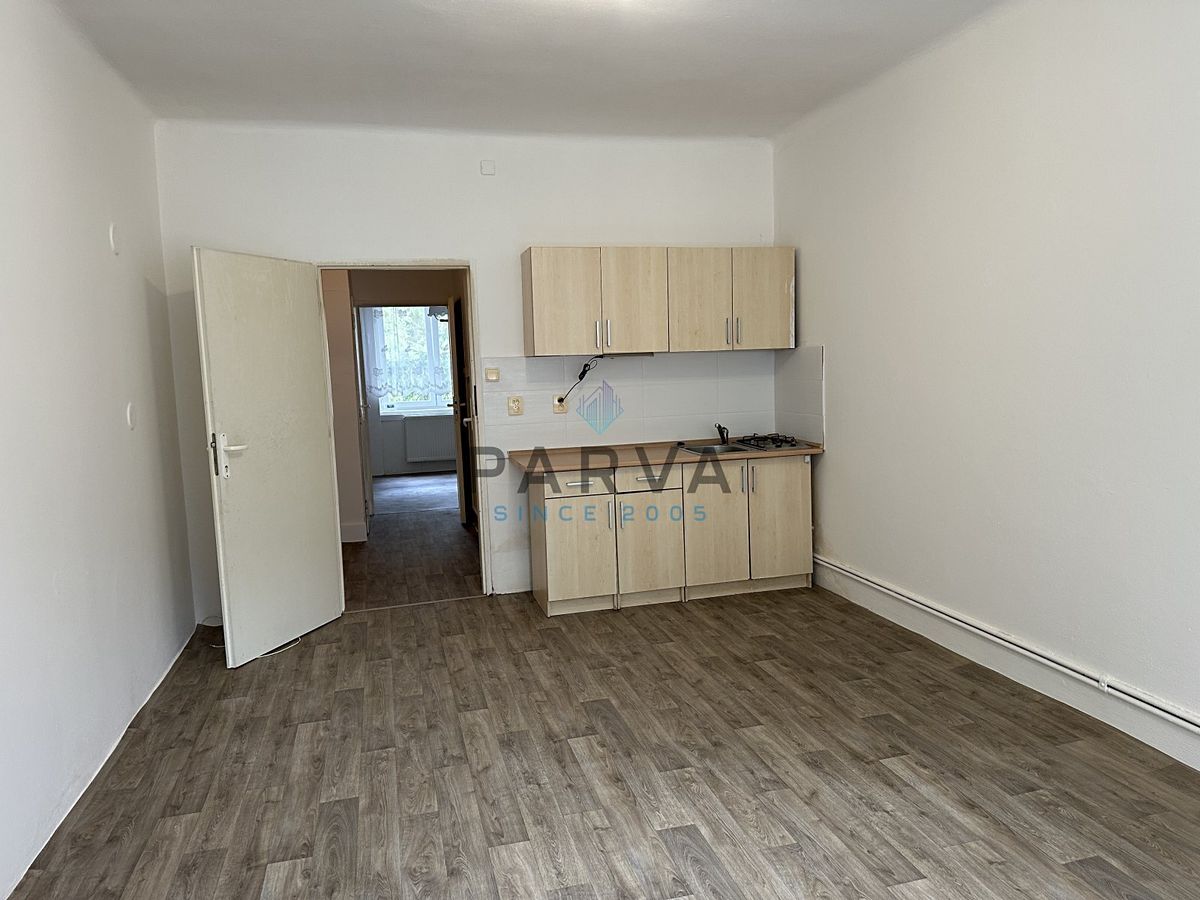 Pronájem bytu 2+kk 49 m² – fotografie 3