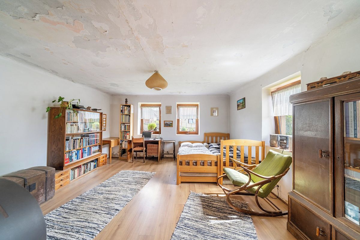 Prodej rodinného domu 82 m², pozemek 342 m² – fotografie 5