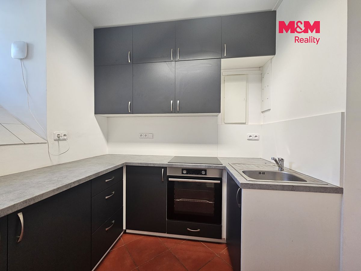Prodej obchodního prostoru 59 m² – fotografie 3