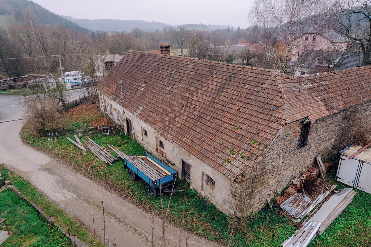 Prodej zemědělské usedlosti 380 m², pozemek 1553 m² – fotografie 5