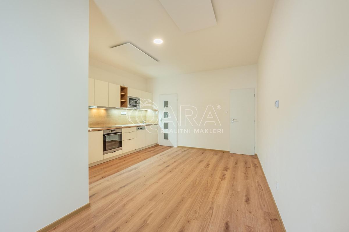 Pronájem bytu 1+kk 27 m² – fotografie 4