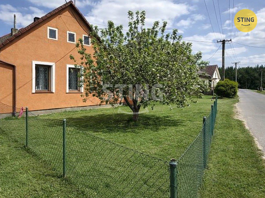 Prodej rodinného domu 245 m², pozemek 2315 m² – fotografie 2