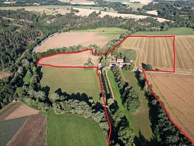 Prodej výrobní haly, prostoru 1500 m²