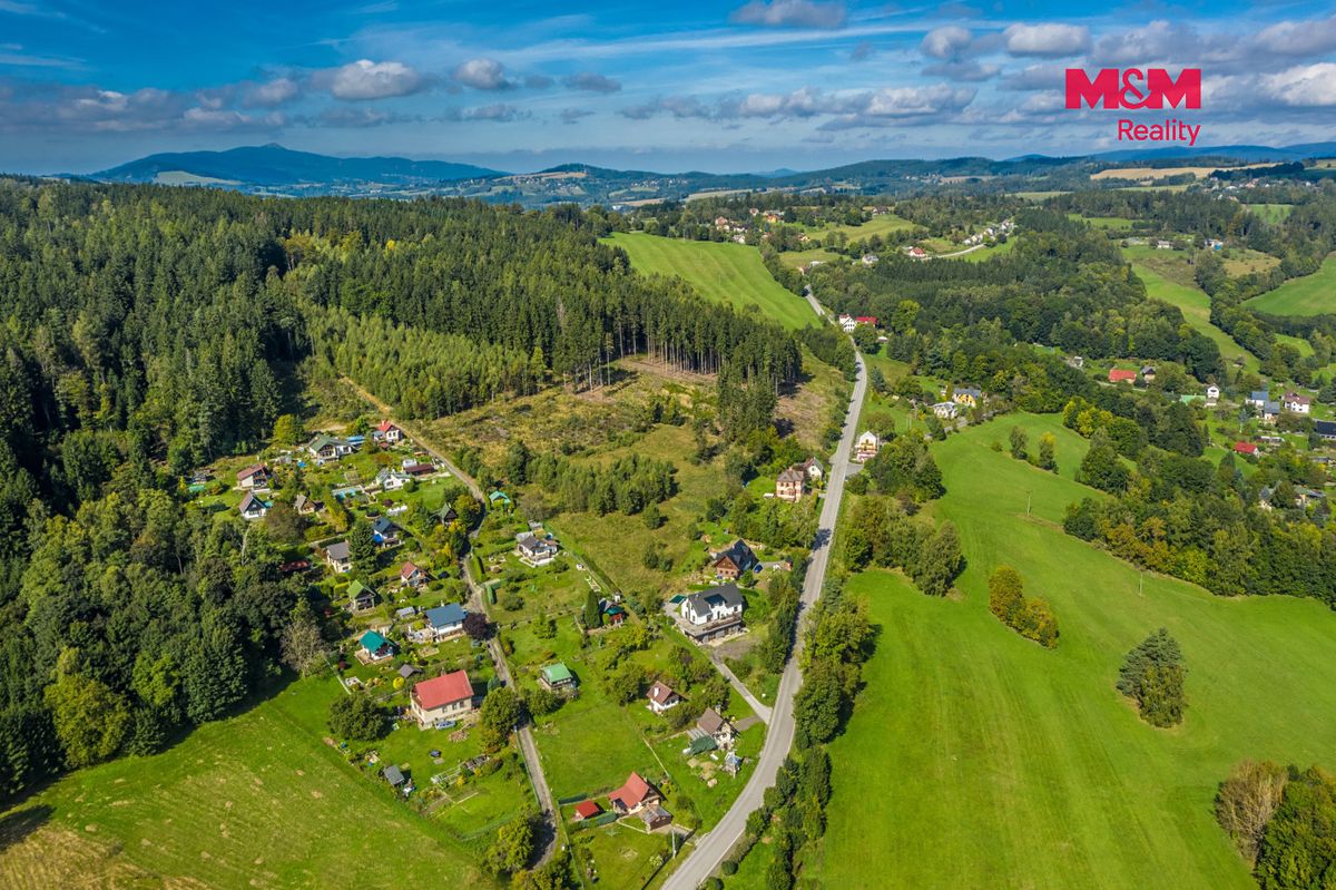 Prodej rodinného domu 260 m², pozemek 1478 m² – fotografie 2