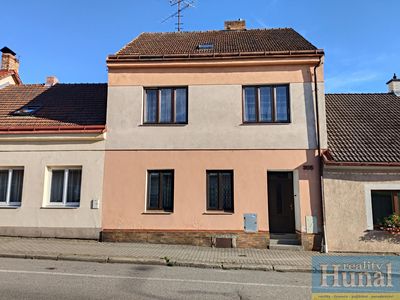Prodej rodinného domu 200 m², pozemek 263 m²