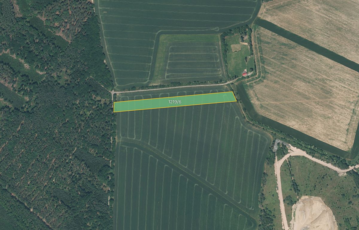 Prodej pole 10152 m², Tlučná – fotka 1 z 3