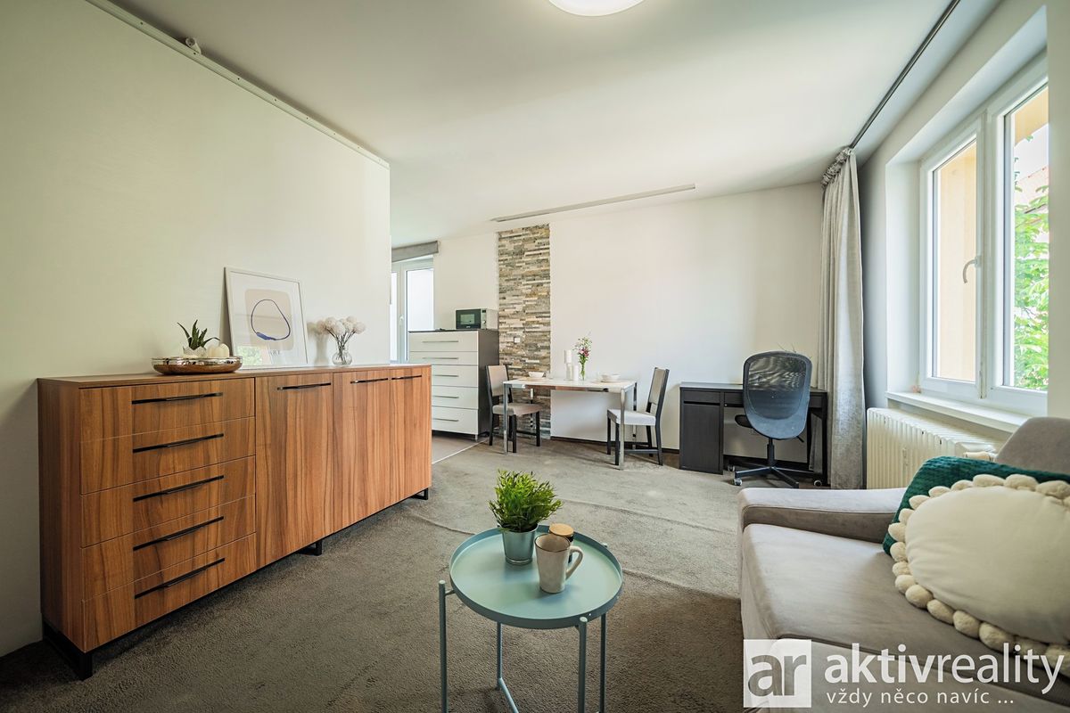Pronájem bytu 2+1 54 m² – fotografie 5