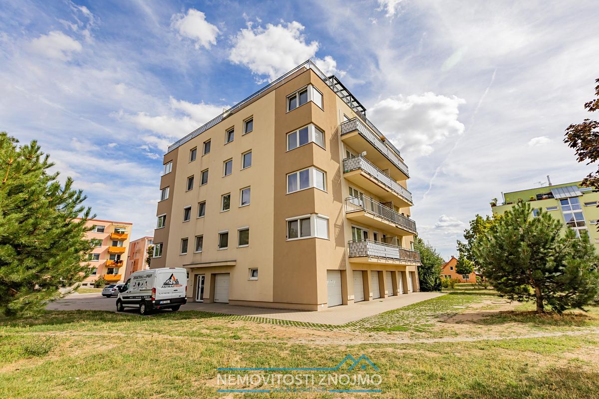 Prodej bytu 4+kk 89 m², Znojmo – fotka 1 z 3