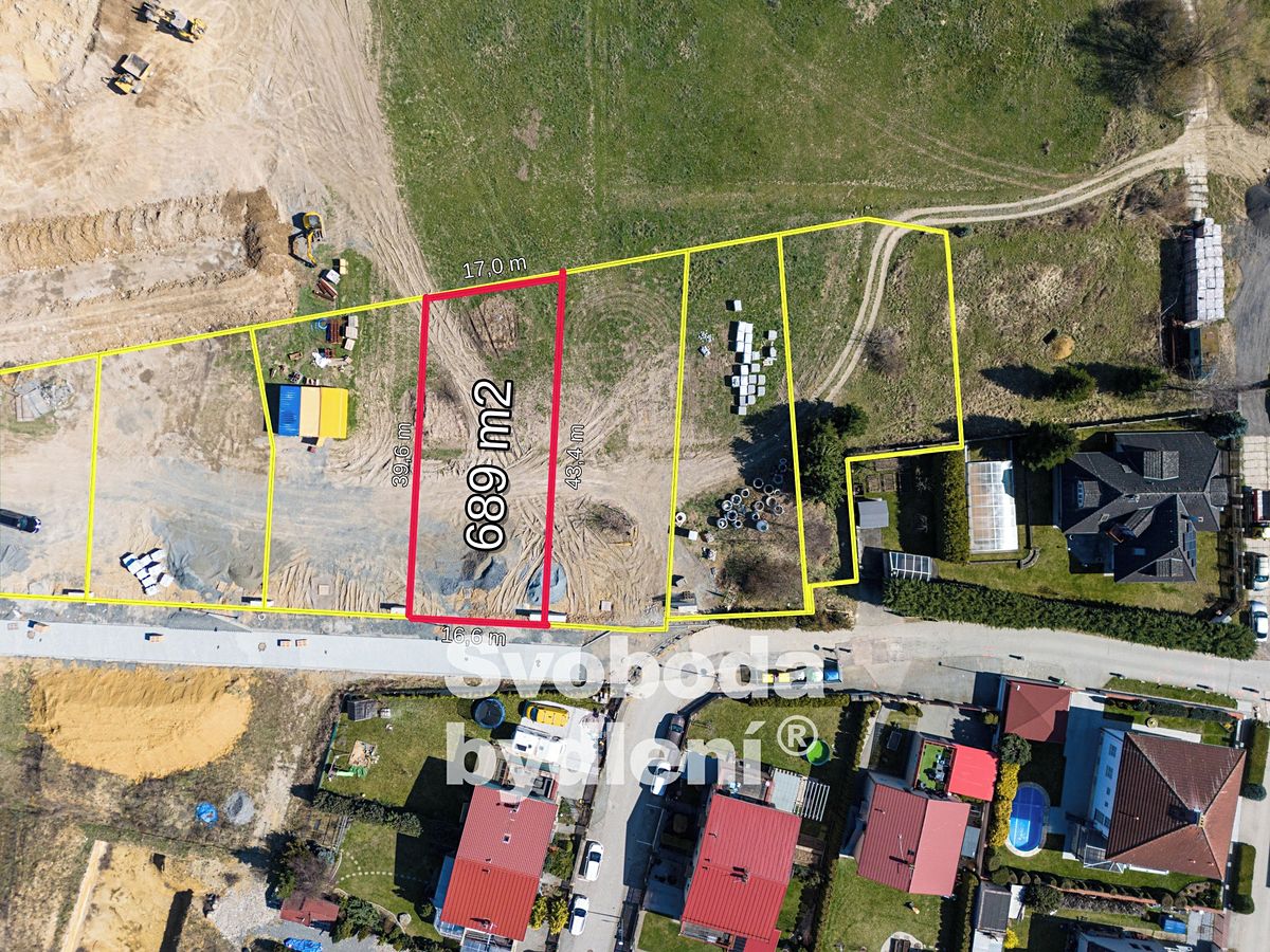 Prodej stavebního pozemku 689 m² – fotografie 4