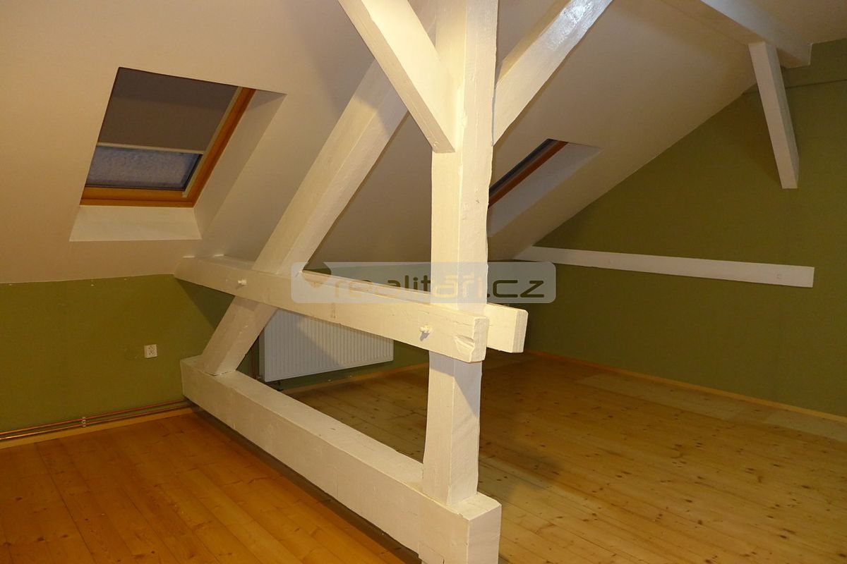 Pronájem bytu 2+kk 58 m² – fotografie 3