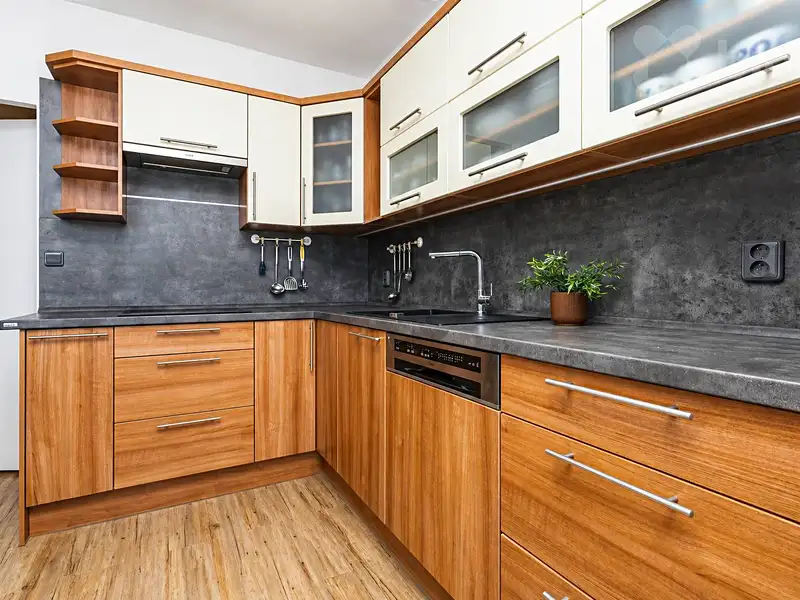 Prodej bytu 4+1 83 m², Praha – náhled fotky 2