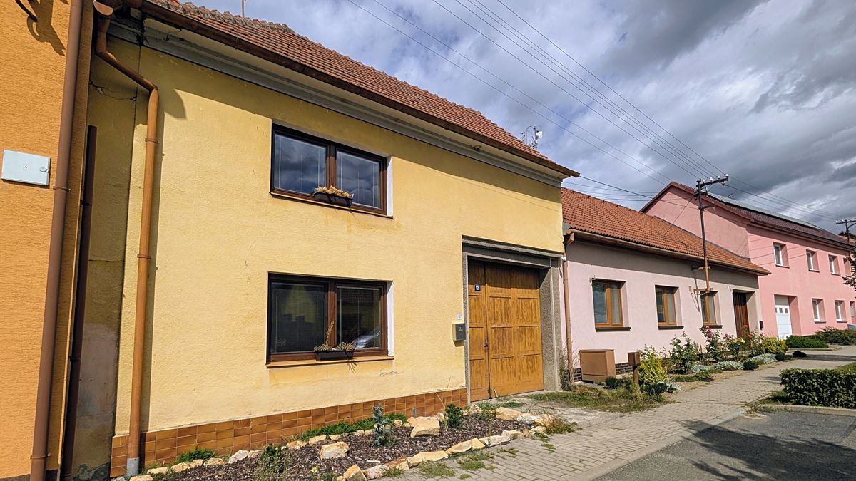 Prodej rodinného domu 110 m², pozemek 916 m²