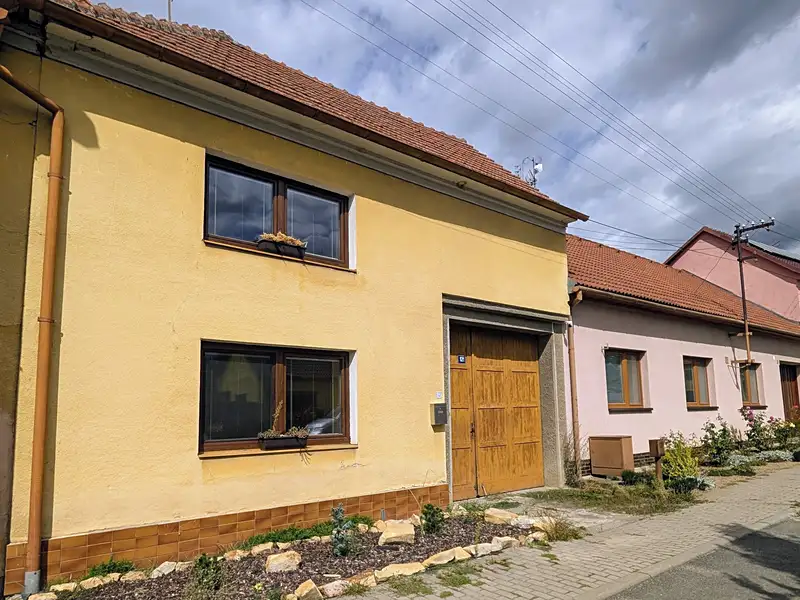 Prodej rodinného domu 110 m², pozemek 916 m², Pitín – náhled fotky 1