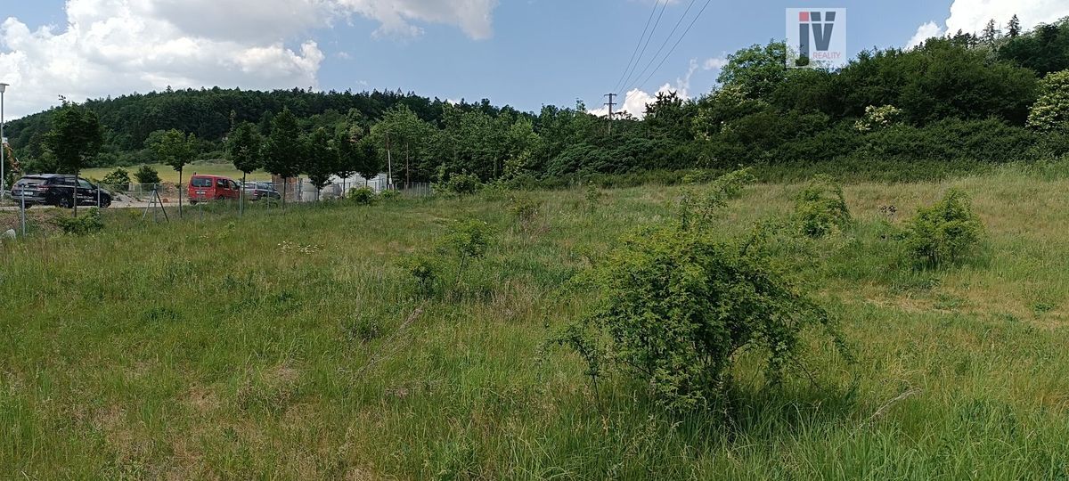 Prodej stavebního pozemku 2181 m² – fotografie 2
