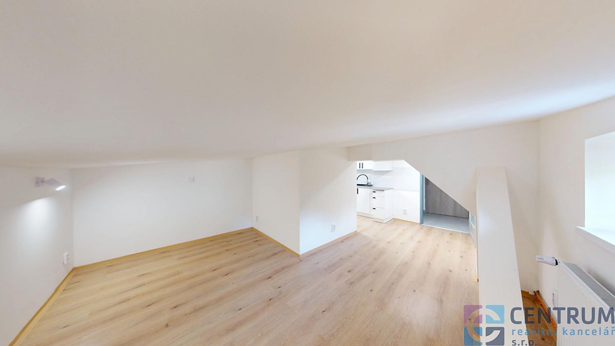 Pronájem bytu 1+1 37 m² – fotografie 4