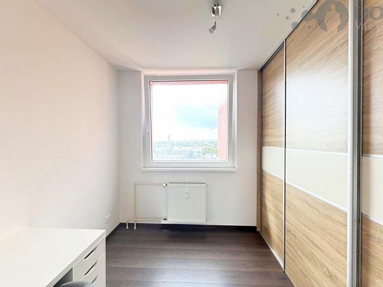 Квартира 4+1 в оренду, 76 м² (14 з 24)