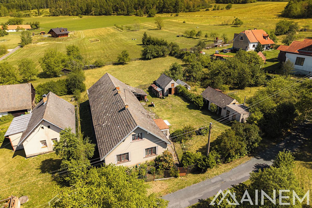 Prodej rodinného domu 125 m², pozemek 19183 m²