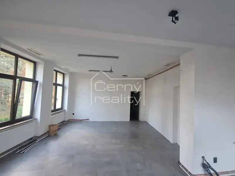 Pronájem obchodního prostoru 120 m², Hronov – náhled fotky 2