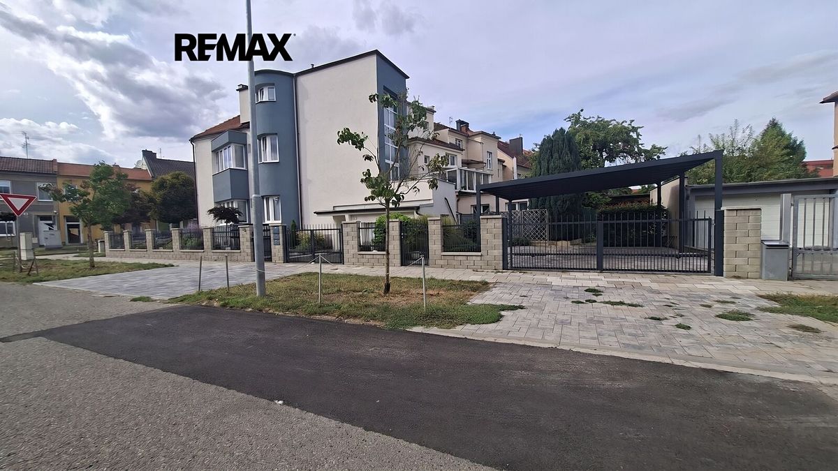 Pronájem bytu 2+1 69 m² – fotografie 4