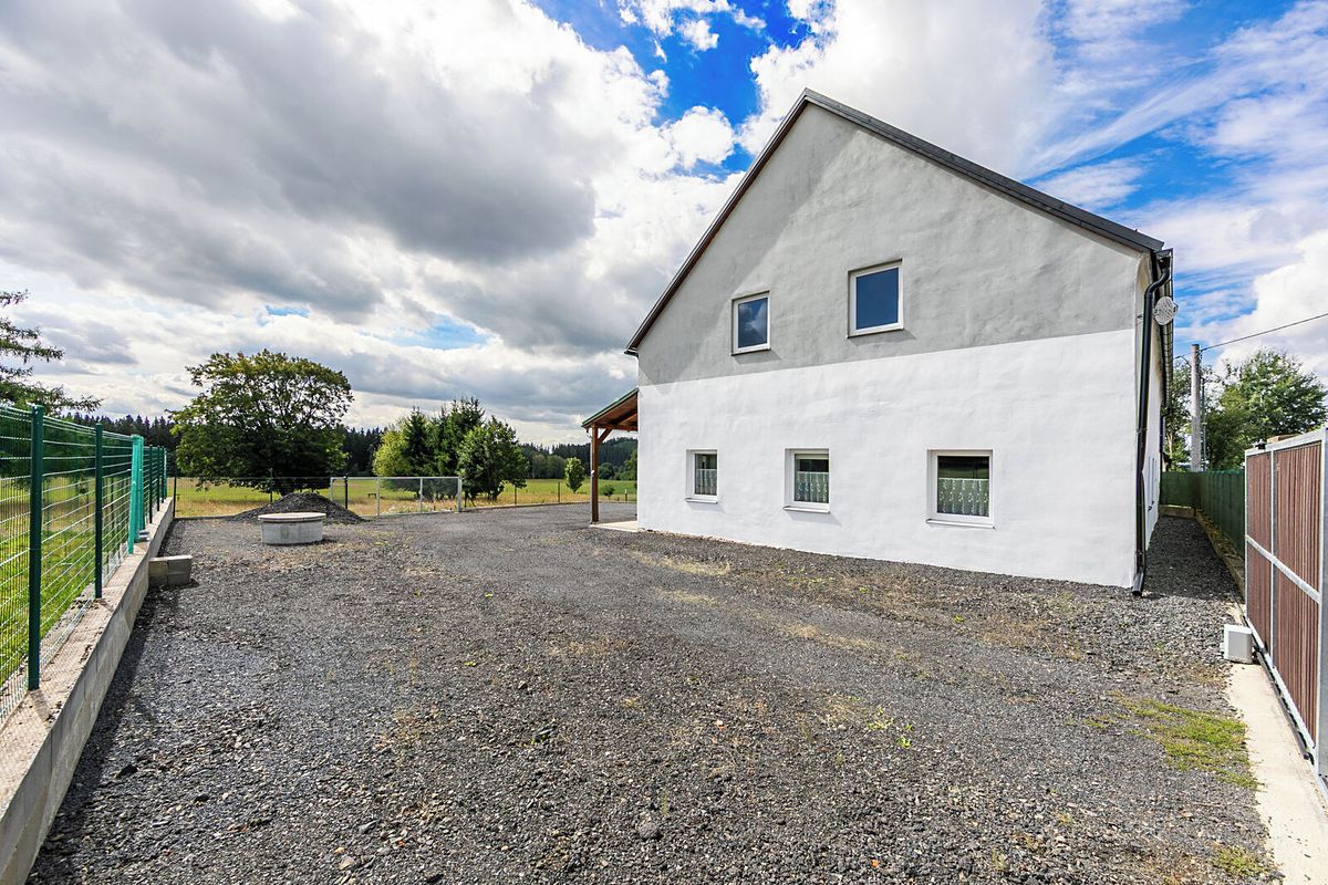 Prodej rodinného domu 120 m², pozemek 554 m² – fotografie 3
