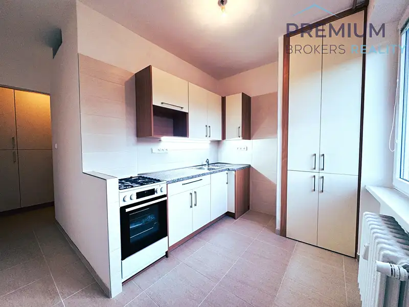 Pronájem bytu 2+1 54 m², Žatec – náhled fotky 1