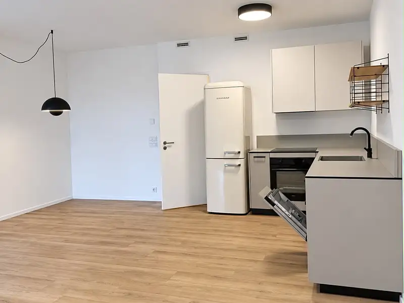 Pronájem bytu 2+kk 82 m², Praha – náhled fotky 2