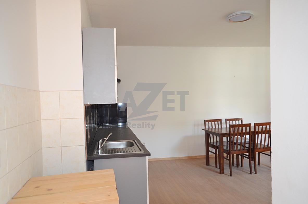 Prodej rodinného domu 160 m², pozemek 119 m² – fotografie 5