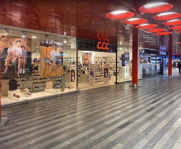 Pronájem obchodního prostoru 380 m² – fotografie 2