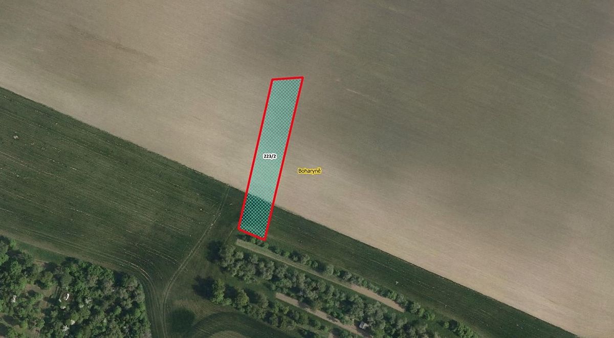 Prodej pole 2572 m²