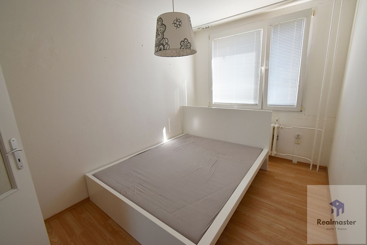 Pronájem bytu 2+kk 44 m² – fotografie 4
