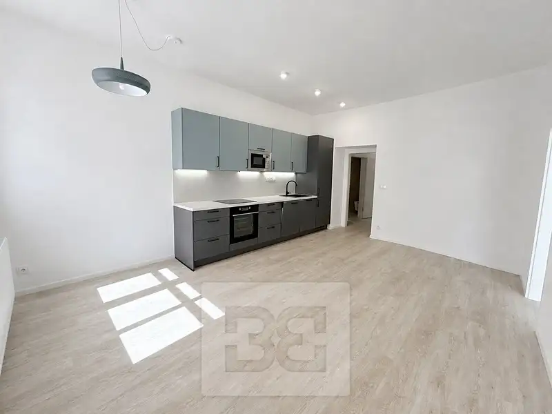 Prodej bytu 3+kk 79 m², Praha – náhled fotky 2