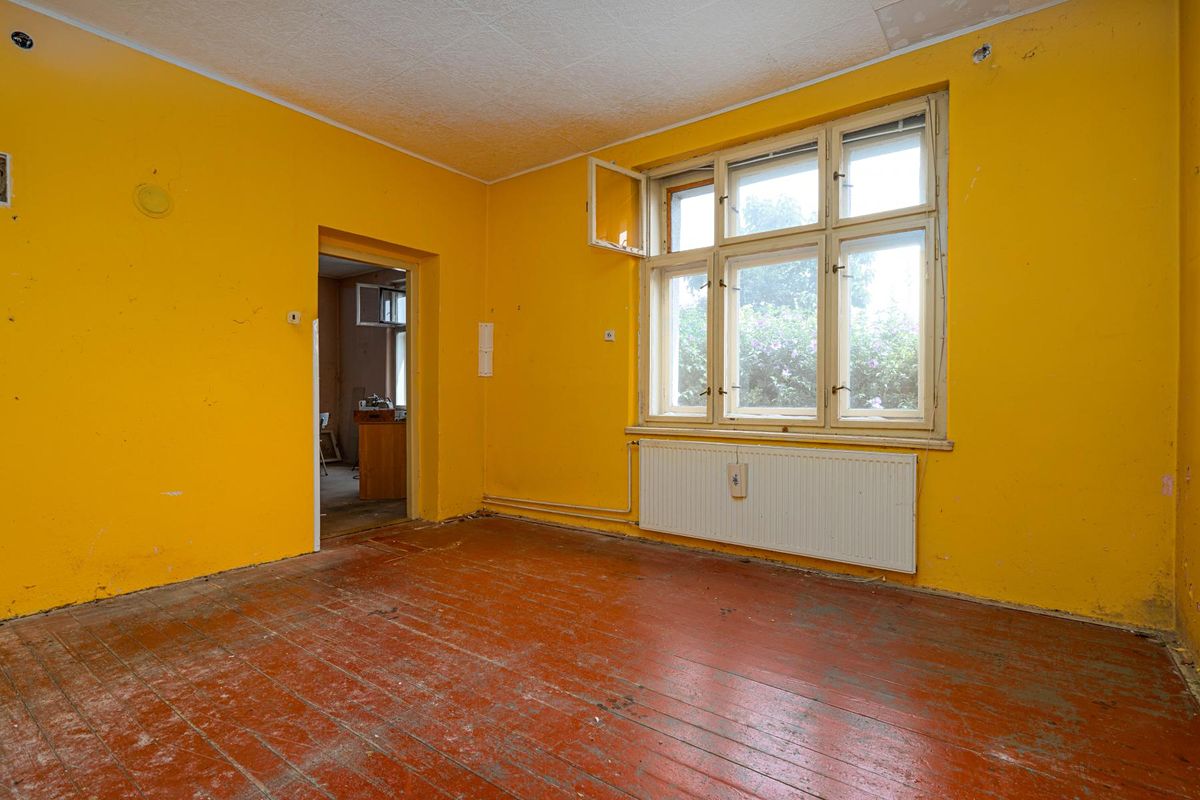 Prodej rodinného domu 186 m², pozemek 680 m² – fotografie 5